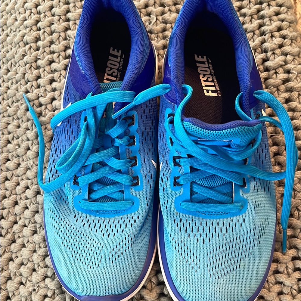 Women's Blue Running Shoes